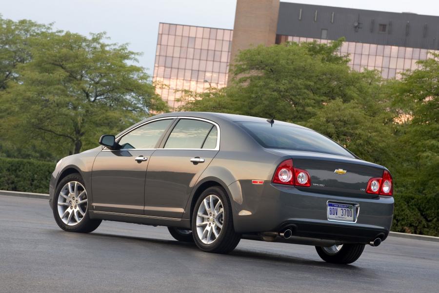  Chevrolet Malibu 2008 года  (фото 7 из 178)